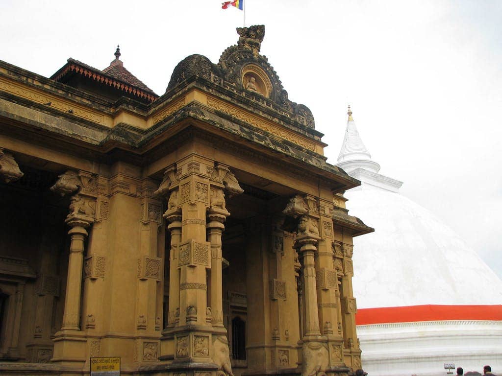 Kelaniya Raja Maha Vihara Temple